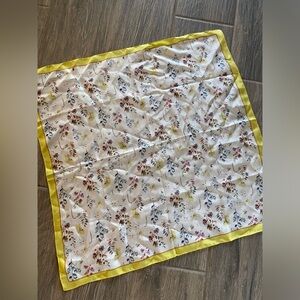 100% SILK LARIOSETA SCARF O/S 20” Yellow! 💛